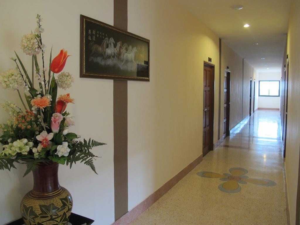 The Star Hotel Udonthani Kültér fotó