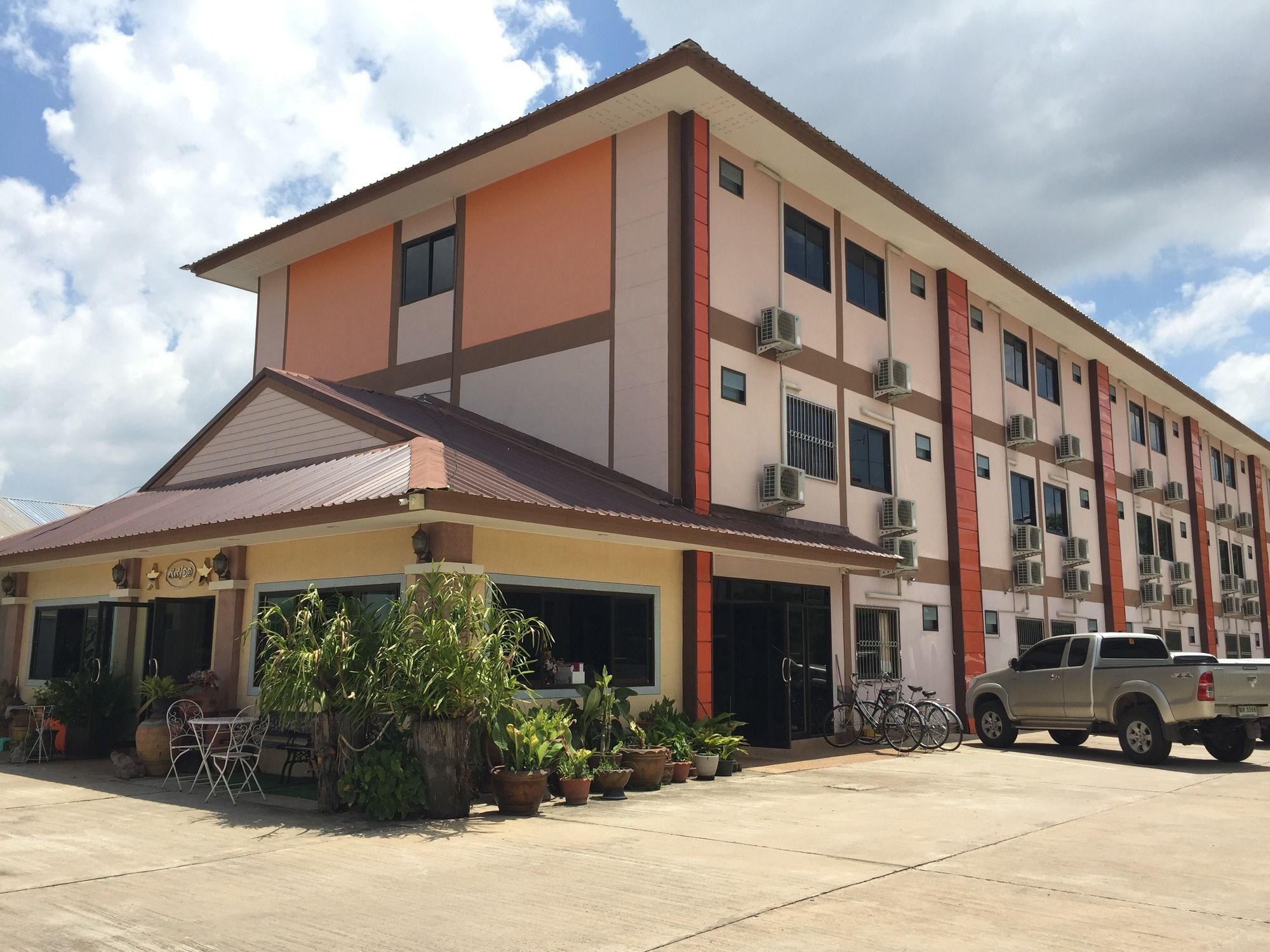 The Star Hotel Udonthani Kültér fotó